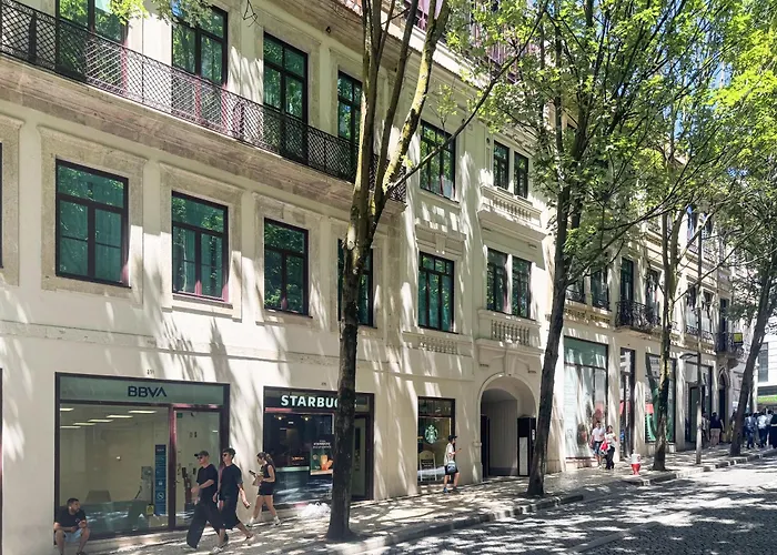 Luxurious Flat In Award-winning Building