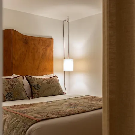 Luxurious Flat In Award-winning Building *